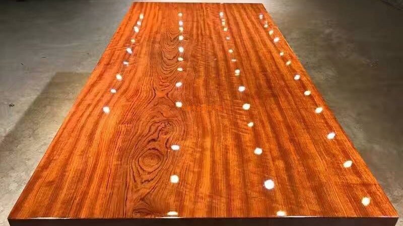 进口软木地板与国产软木地板：一场品质与成本的较量